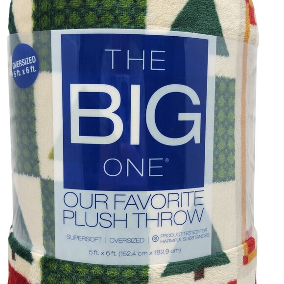The Big One Oversized Plush Throw With Red Truck & Christmas Tree Pattern 5 Ft x - Picture 5 of 10